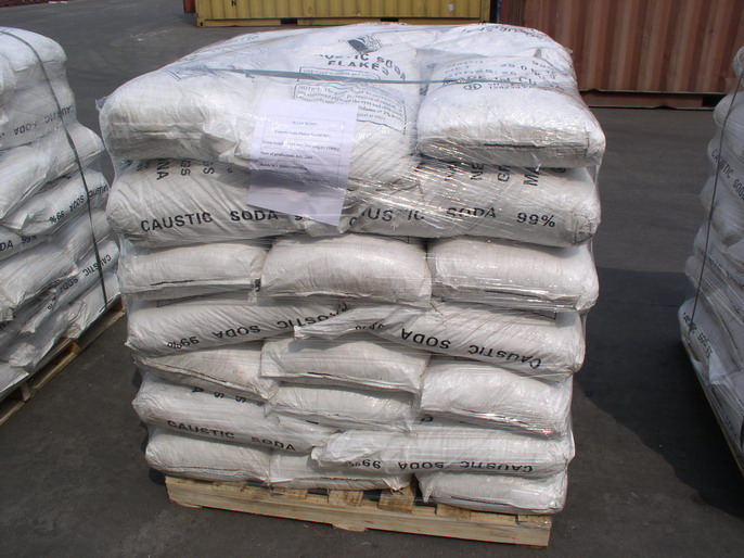 Caustic Soda Packing (25 KG Polypropylene Bags in Jumbo Bag